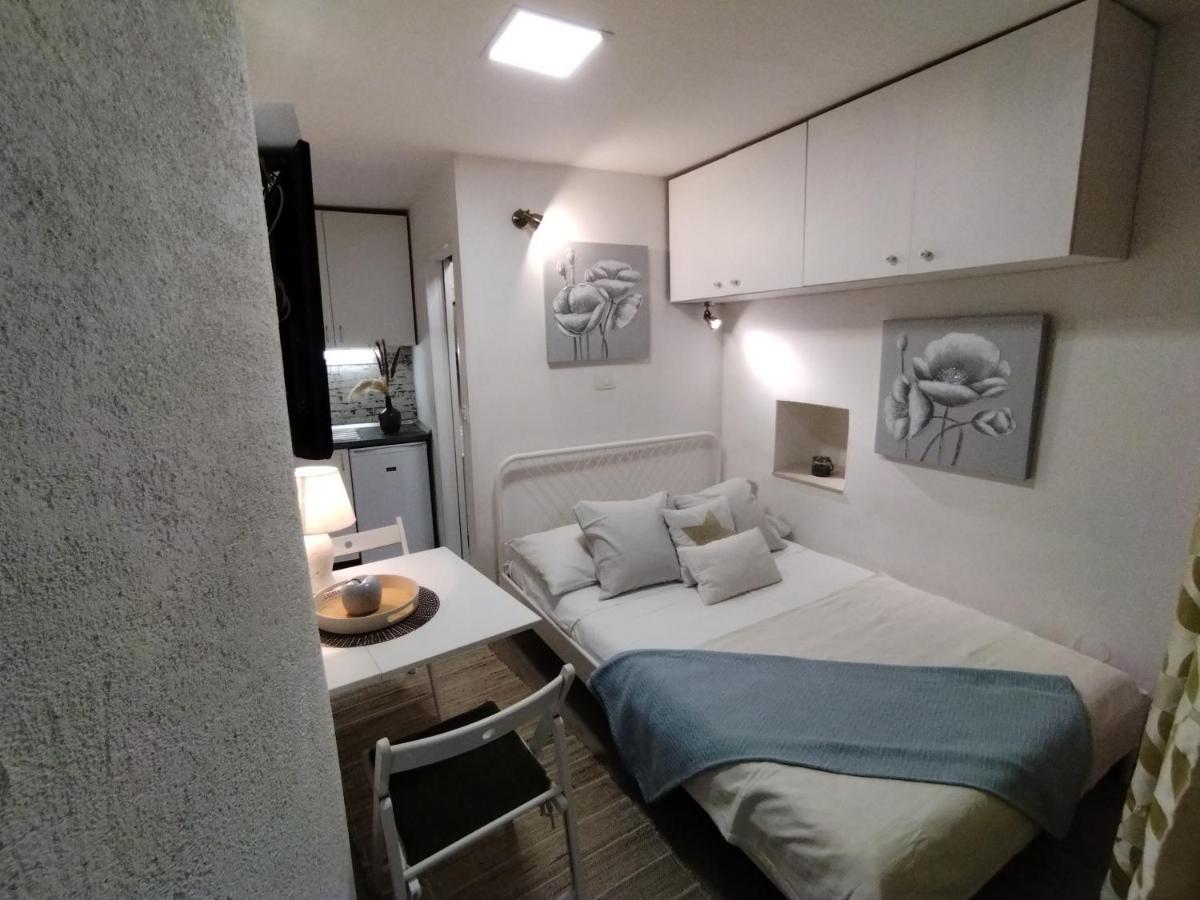 Tiny Studio In City Center Stone House Σπλιτ Εξωτερικό φωτογραφία