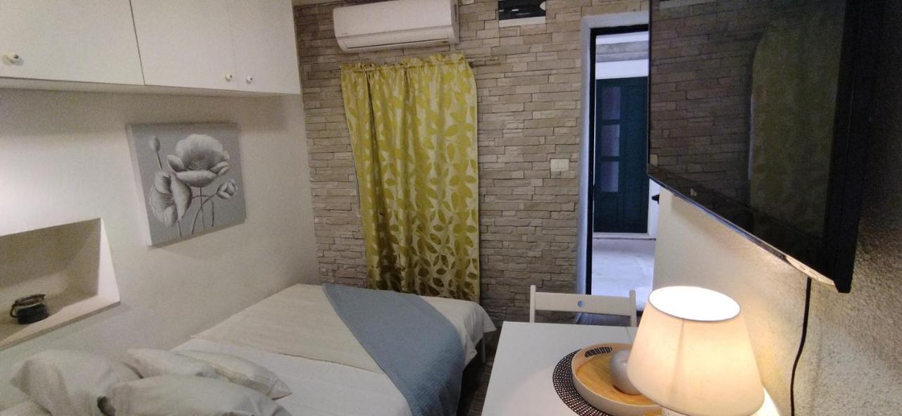 Tiny Studio In City Center Stone House Σπλιτ Εξωτερικό φωτογραφία